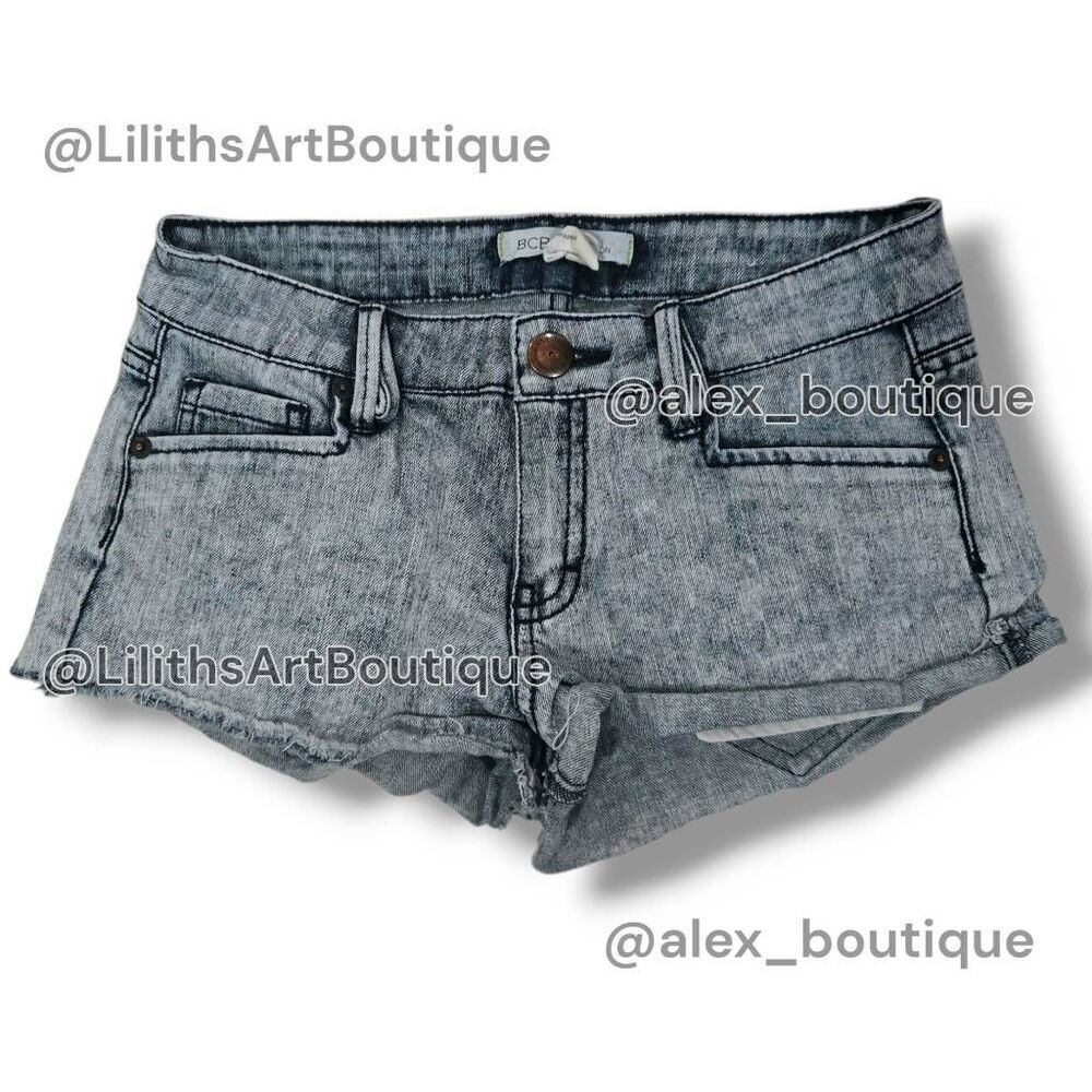 BCBGeneration Jackson Short Jeans(A065)-Size 23 for Women